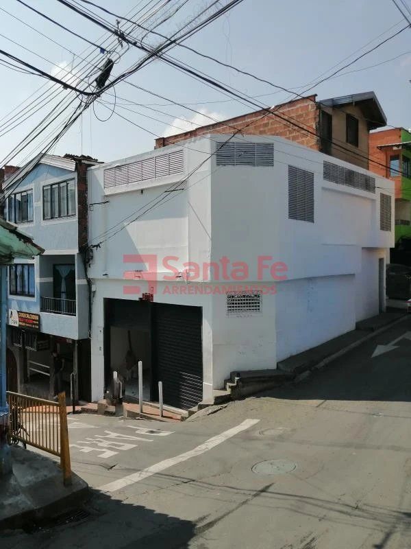 Local en arriendo Antioquia Medellín San Antonio De Prado 420 m2 Habitaciones 0 Baños 2 Garajes 5 Precio $15000000
