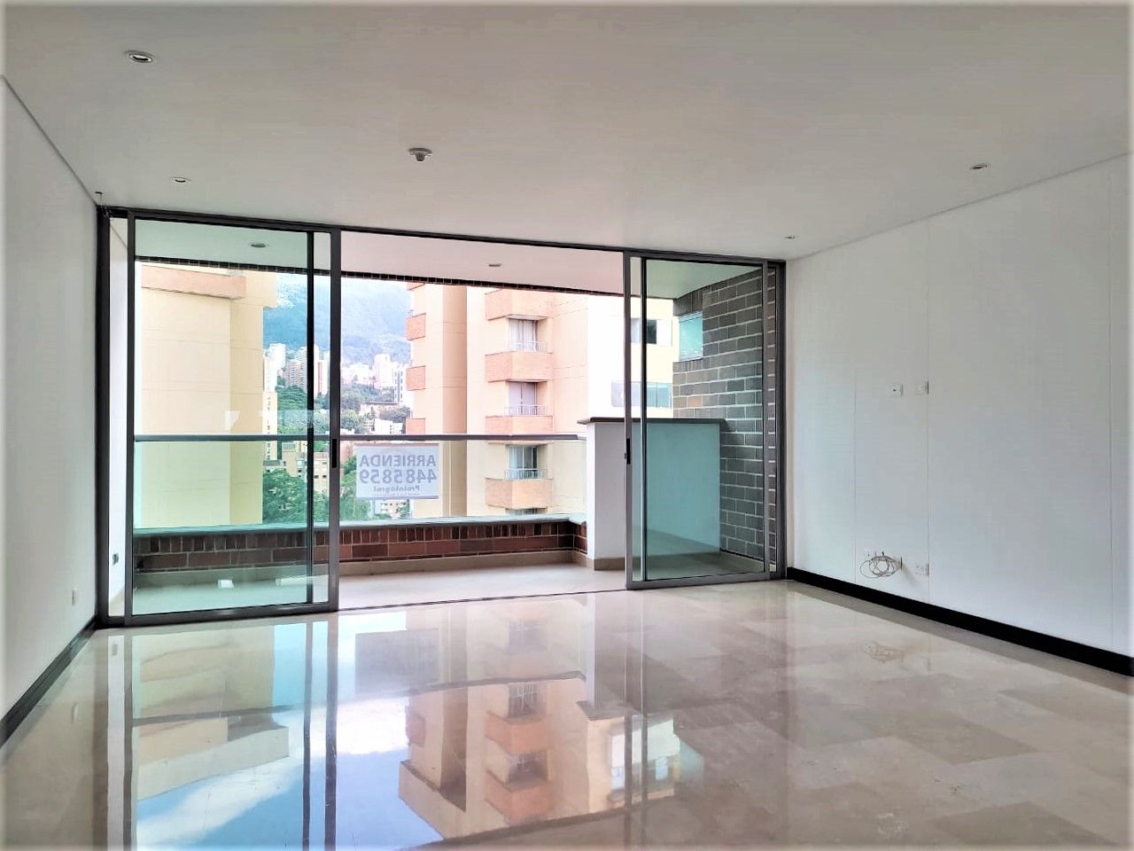 Apartamento en arriendo Antioquia Medellín El Poblado 140 m2 Habitaciones 3 Baños 4 Garajes 2 Precio $6200000