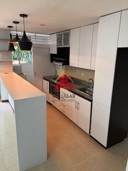 Apartamento en arriendo Antioquia Envigado Uribe Ángel 75 m2 Habitaciones 3 Baños 2 Garajes 1 Precio $3600000