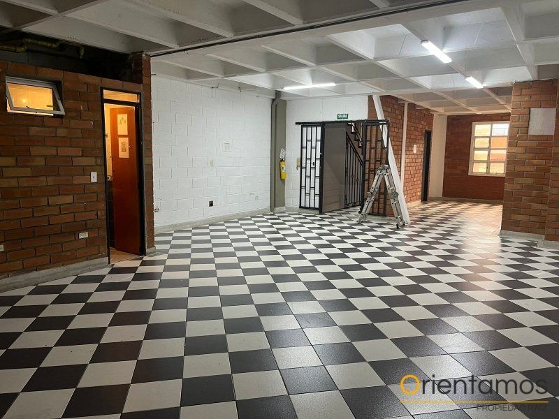Bodega en arriendo Antioquia Medellín Santa Fe 100 m2 Habitaciones 0 Baños 2 Garajes 0 Precio $3800000