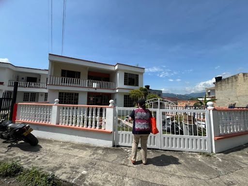 Casa en venta Cundinamarca Villeta El Centro 210 m2 Habitaciones 4 Baños 3 Garajes 1 Precio $450000000