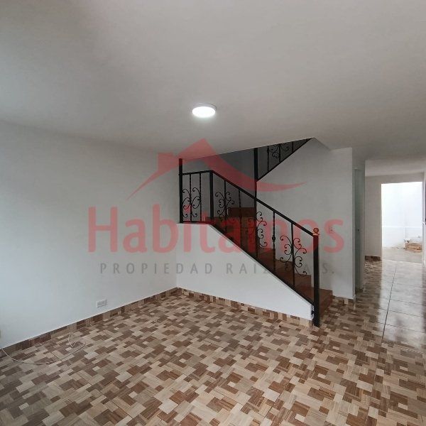 Casa en arriendo Antioquia Envigado Loma Del Barro 120 m2 Habitaciones 4 Baños 2 Garajes 0 Precio $3000000