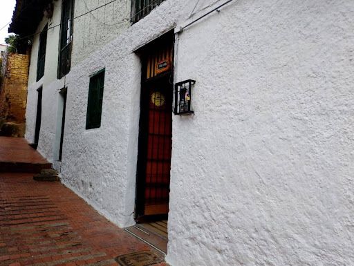 Local en arriendo Cundinamarca Bogotá Egipto 220 m2 Habitaciones 0 Baños 5 Garajes 0 Precio $4900000
