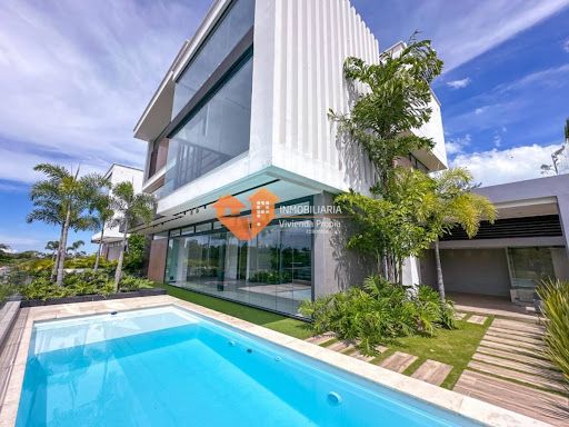 Casa en venta Santander Floridablanca Floridablanca 730 m2 Habitaciones 4 Baños 6 Garajes 2 Precio $5500000000