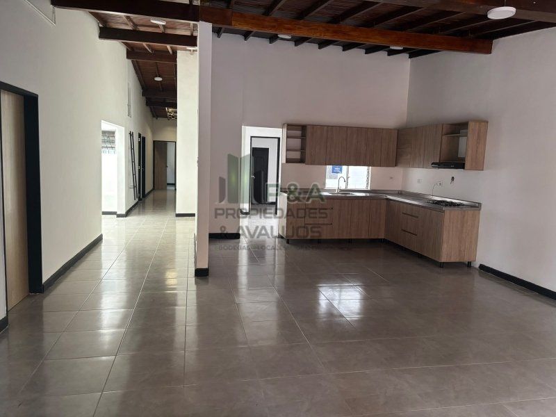 Casa en arriendo Antioquia Medellín San Martin De Porres 230 m2 Habitaciones 6 Baños 6 Garajes 0 Precio $7500000