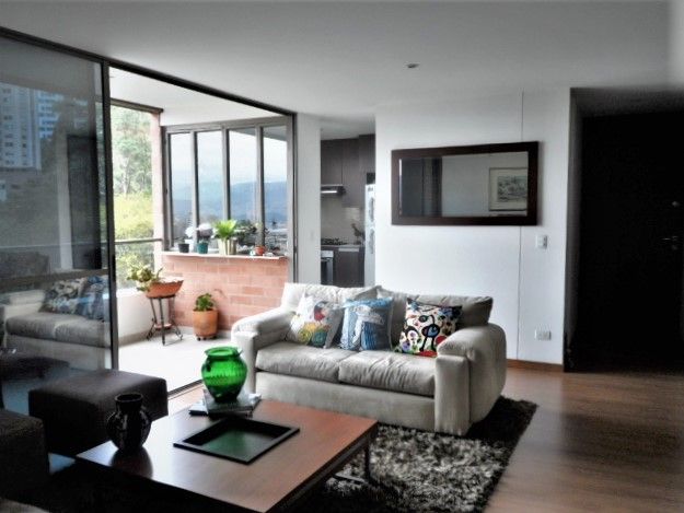 Apartamento en arriendo Antioquia Medellín Los Balsos No 1 92 m2 Habitaciones 2 Baños 3 Garajes 2 Precio $5200000