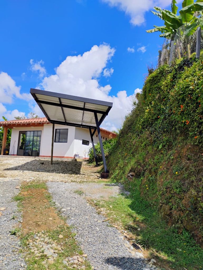 Finca en arriendo Antioquia Guarne Guarne 112 m2 Habitaciones 3 Baños 2 Garajes 0 Precio $3100000