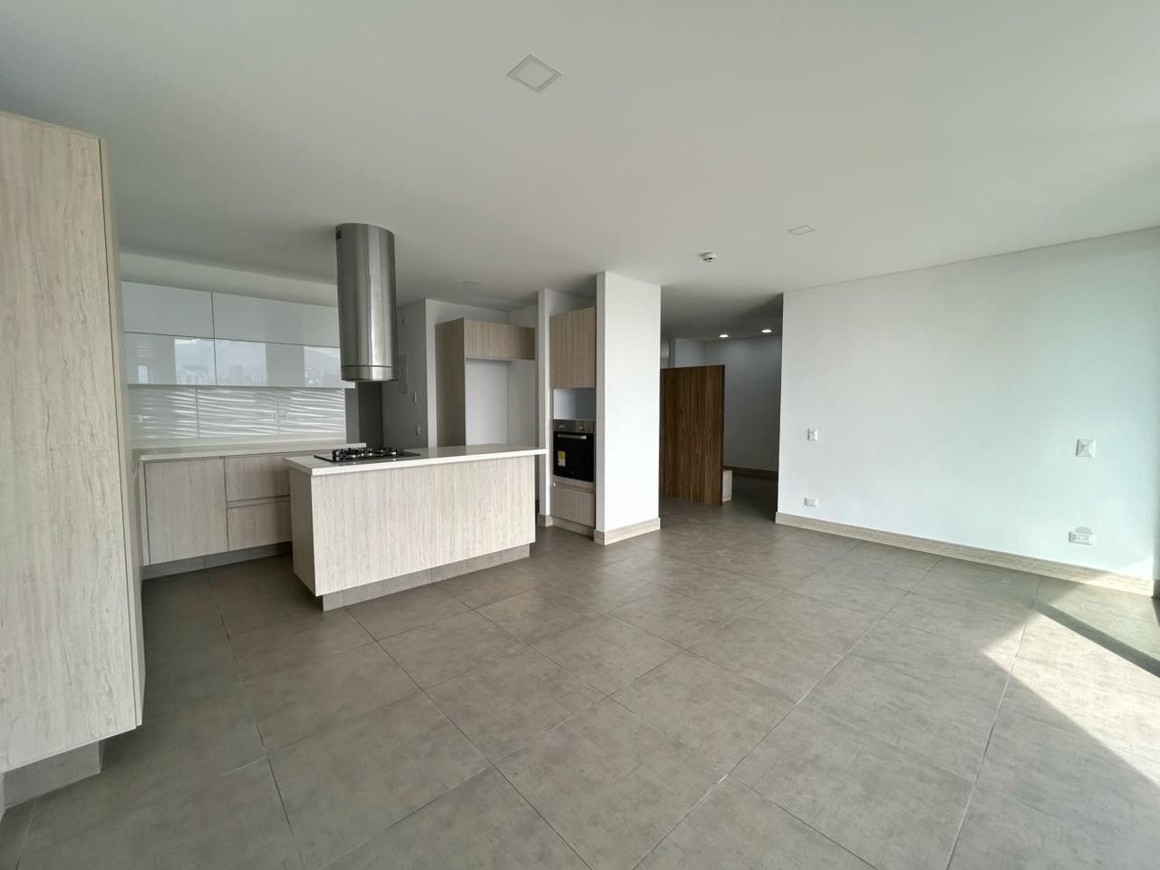 Apartamento en venta Valle Del Cauca Cali Santa Isabel 122 m2 Habitaciones 3 Baños 3 Garajes 2 Precio $850000000