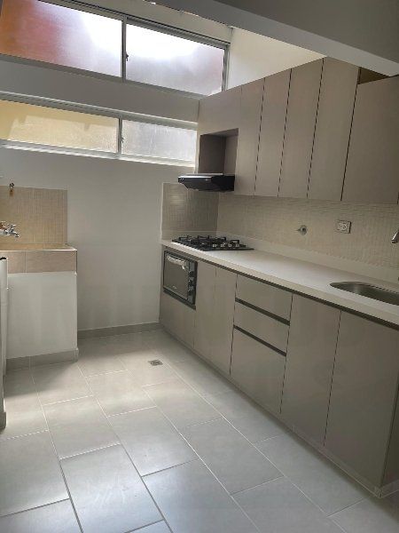Apartamento en arriendo Antioquia Itagüí Simón Bolívar 64 m2 Habitaciones 3 Baños 2 Garajes 0 Precio $2200000