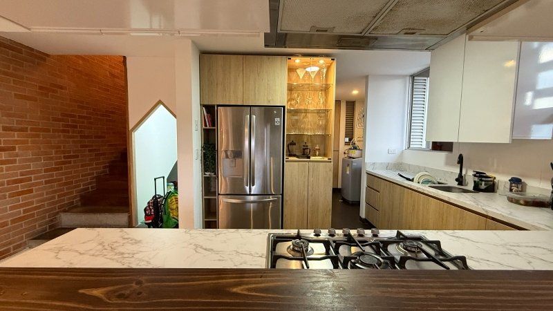 Apartamento en venta Antioquia Medellín Los Naranjos 170 m2 Habitaciones 4 Baños 5 Garajes 3 Precio $1650000000