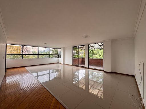 Apartamento en venta Antioquia Medellín Las Lomas No2 274 m2 Habitaciones 4 Baños 5 Garajes 3 Precio $1400000000