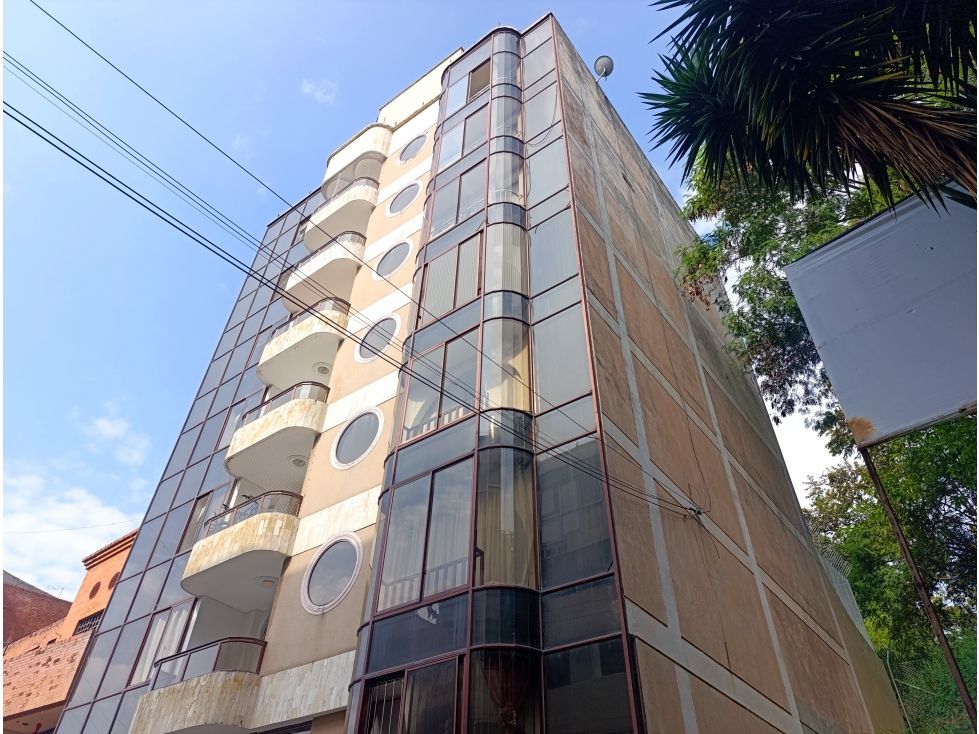 Edificio en venta Valle Del Cauca Cali Conjunto Residencial Cerro Cristales 800 m2 Habitaciones 10 Baños 10 Garajes 5 Precio $2800000000