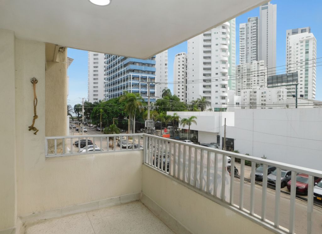 Apartamento en arriendo Bolívar Cartagena Boca Grande 140 m2 Habitaciones 3 Baños 2 Garajes 1 Precio $3700000