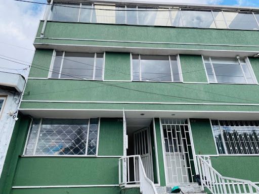Casa en arriendo Cundinamarca Bogotá Normandia Occidental 320 m2 Habitaciones 3 Baños 3 Garajes 1 Precio $4700000