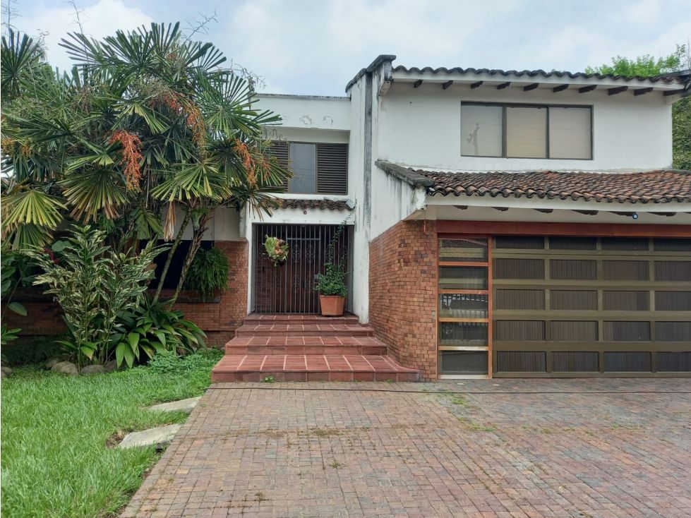 Casa en venta Valle Del Cauca Cali Urbanización Ciudad Jardín 670 m2 Habitaciones 5 Baños 9 Garajes 2 Precio $4410000000