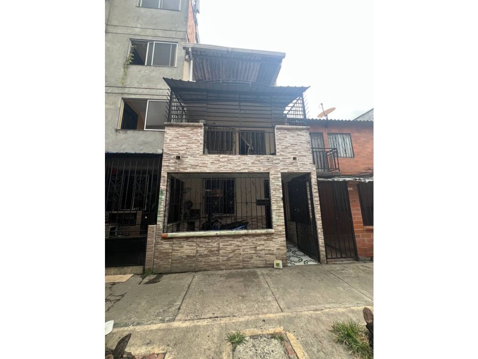Casa en venta Valle Del Cauca Cali Ciudad Córdoba 52 m2 Habitaciones 4 Baños 3 Garajes 0 Precio $300000000