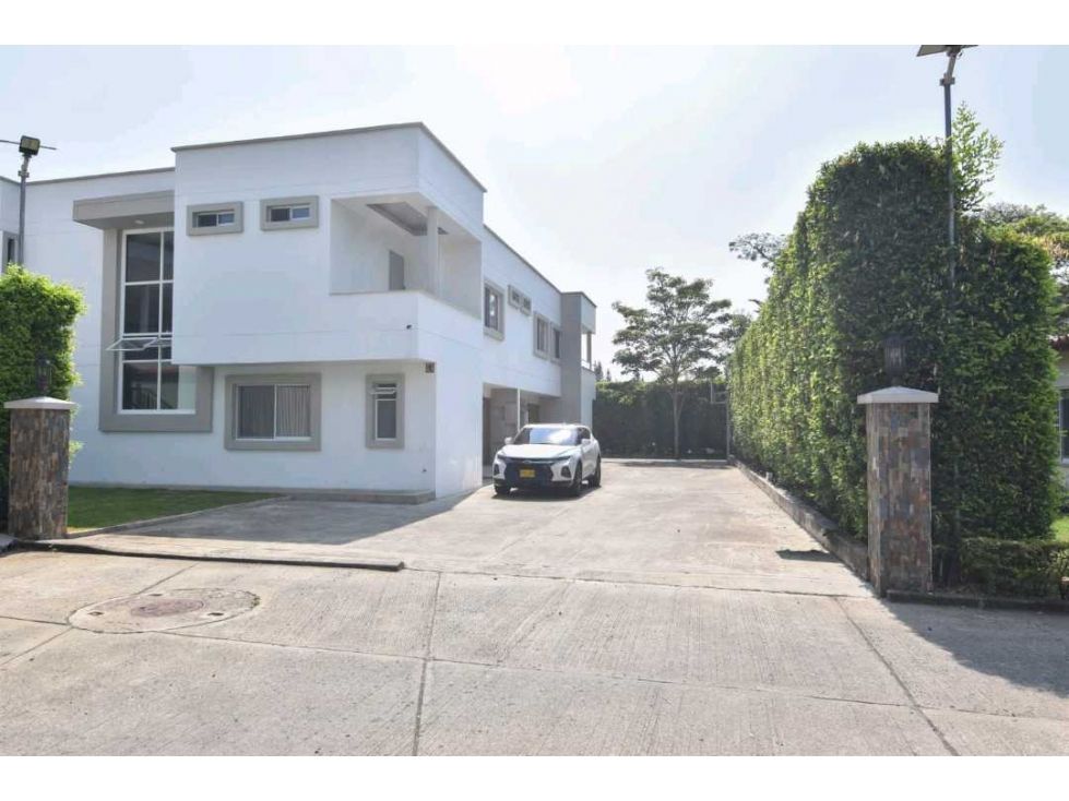 Casa en venta Valle Del Cauca Cali Cali 800 m2 Habitaciones 10 Baños 10 Garajes 12 Precio $3500000000