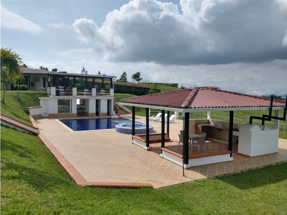 Finca en venta Valle Del Cauca Dagua Dagua 720 m2 Habitaciones 5 Baños 6 Garajes 16 Precio $980000000