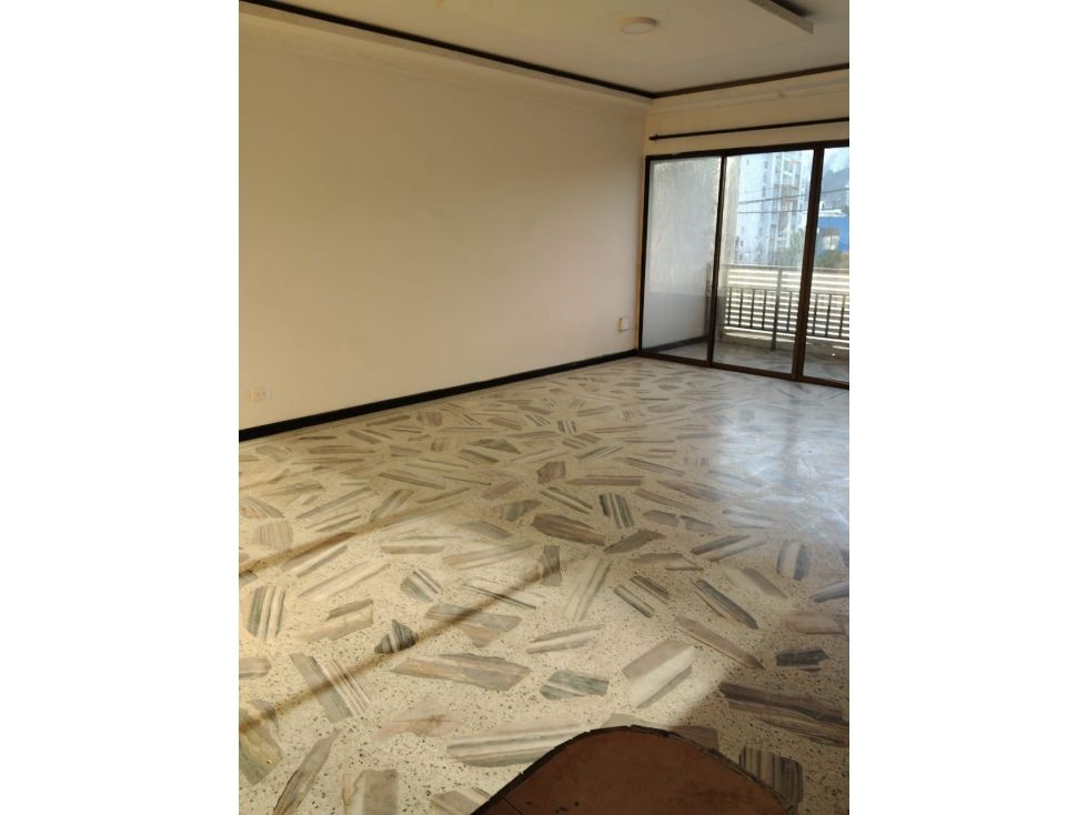 Edificio en venta Valle Del Cauca Cali Departamental 650 m2 Habitaciones 7 Baños 8 Garajes 3 Precio $2500000000