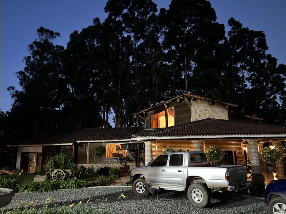 Casa Campestre en venta Valle Del Cauca Yumbo Yumbo 900 m2 Habitaciones 7 Baños 6 Garajes 2 Precio $7000000000