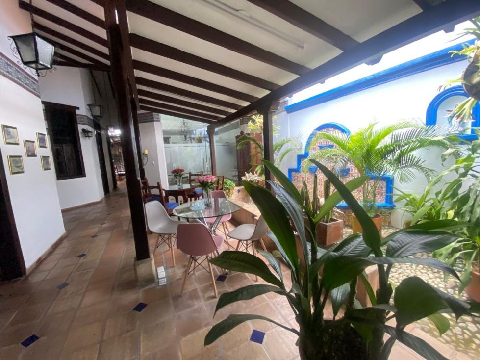 Casa en venta Valle Del Cauca Cali San Antonio 700 m2 Habitaciones 16 Baños 5 Garajes 2 Precio $3000000000