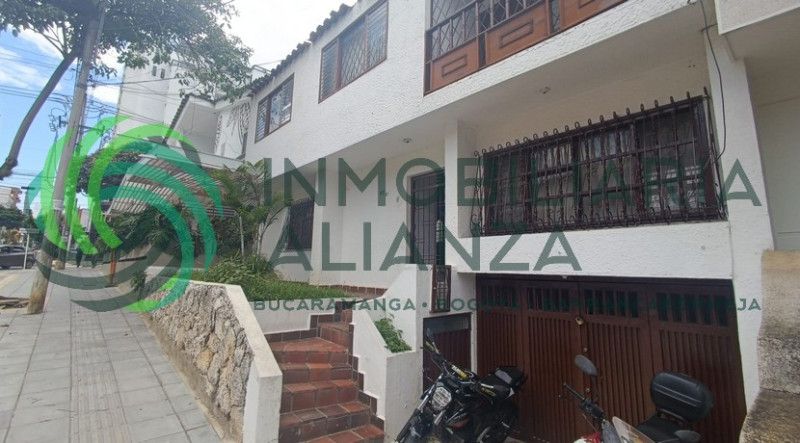 Casa en venta Santander Bucaramanga El Prado 190 m2 Habitaciones 4 Baños 3 Garajes 1 Precio $720000000