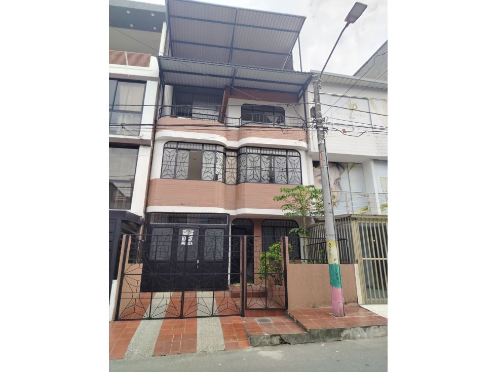 Casa en arriendo Tolima Ibagué Ub Rincon De Piedra Pintada 260 m2 Habitaciones 5 Baños 3 Garajes 1 Precio $4000000