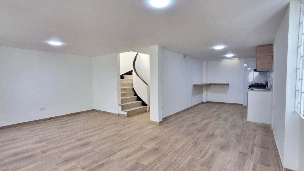 Casa en arriendo Cundinamarca Bogotá San Francisco 180 m2 Habitaciones 4 Baños 3 Garajes 2 Precio $3333000