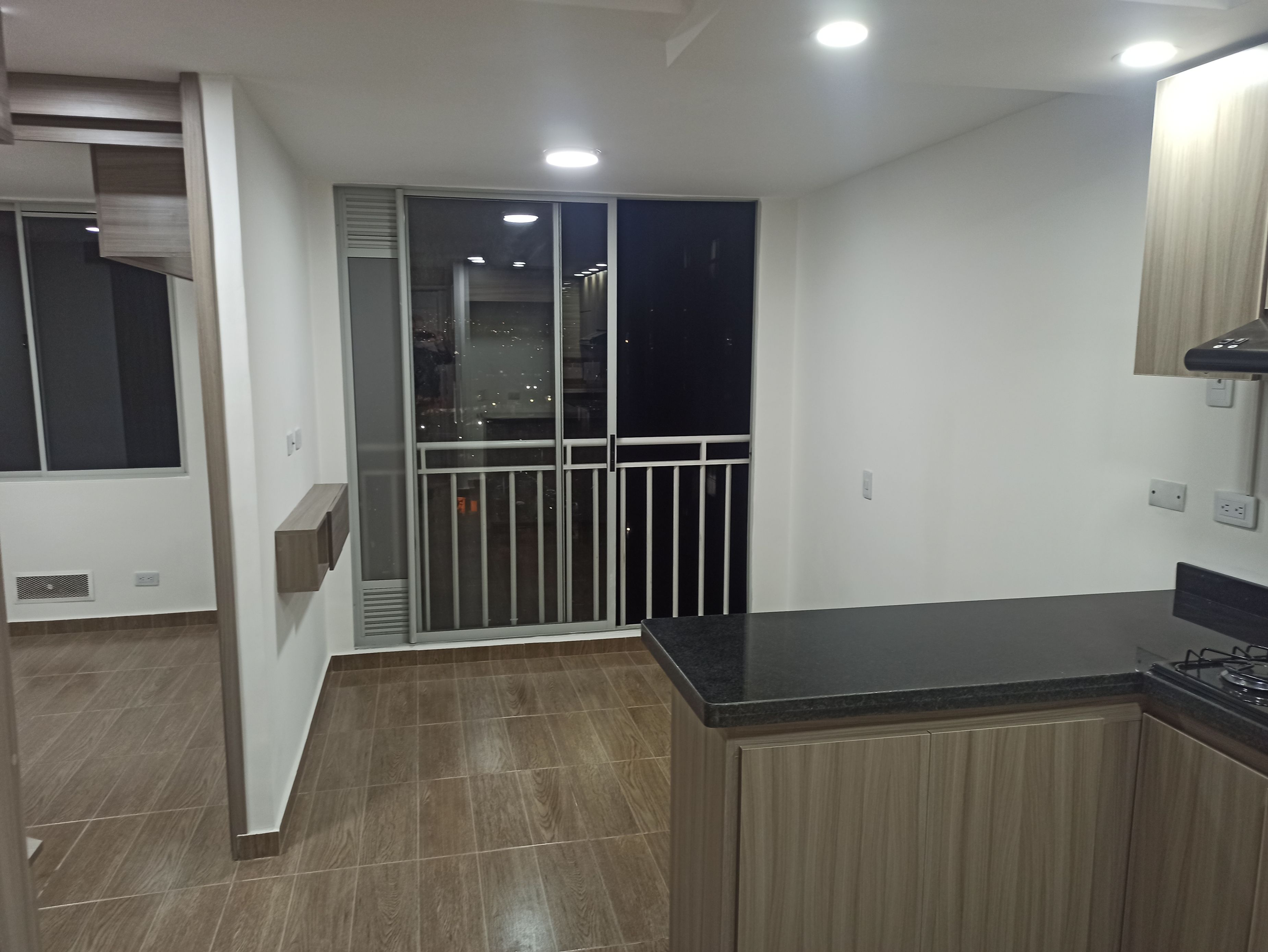 Apartamento en arriendo Cundinamarca Bogotá Colseguros 38 m2 Habitaciones 2 Baños 1 Garajes 1 Precio $1580000