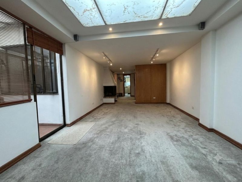 Oficina en venta Cundinamarca Bogotá Santa Barbara Central 120 m2 Habitaciones 0 Baños 3 Garajes 1 Precio $650000000