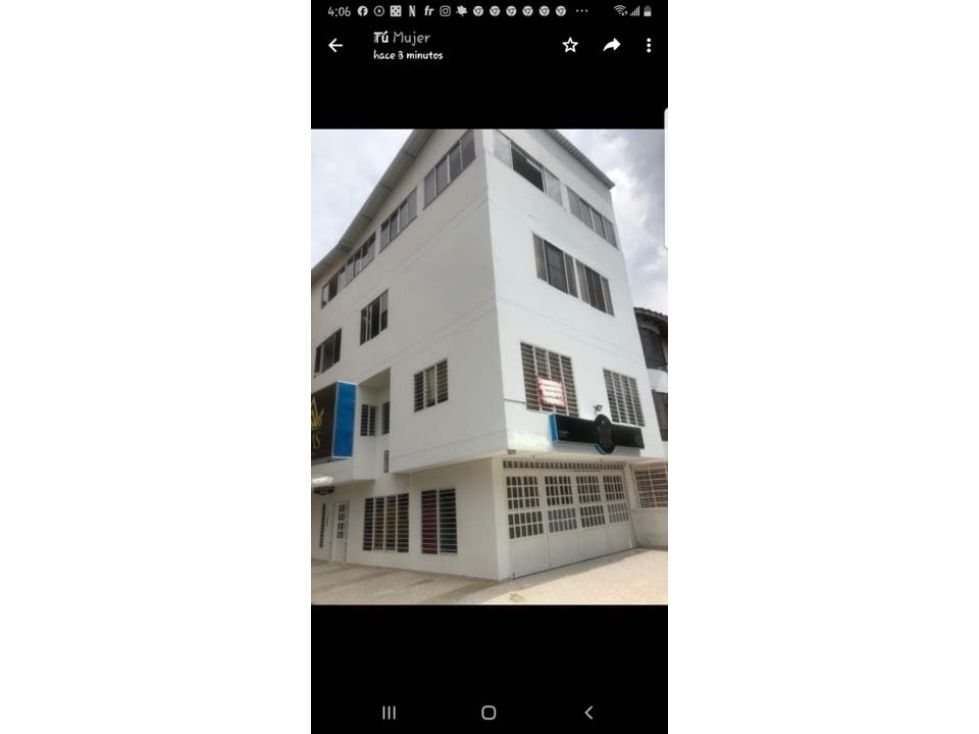 Edificio en venta Valle Del Cauca Cali Prados Del Limonar 690 m2 Habitaciones 12 Baños 9 Garajes 3 Precio $1550000000