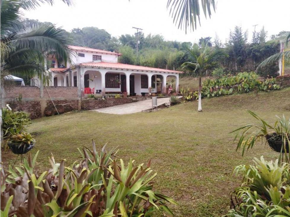 Finca en venta Valle Del Cauca Dagua Los Alamos 480 m2 Habitaciones 5 Baños 5 Garajes 10 Precio $650000000
