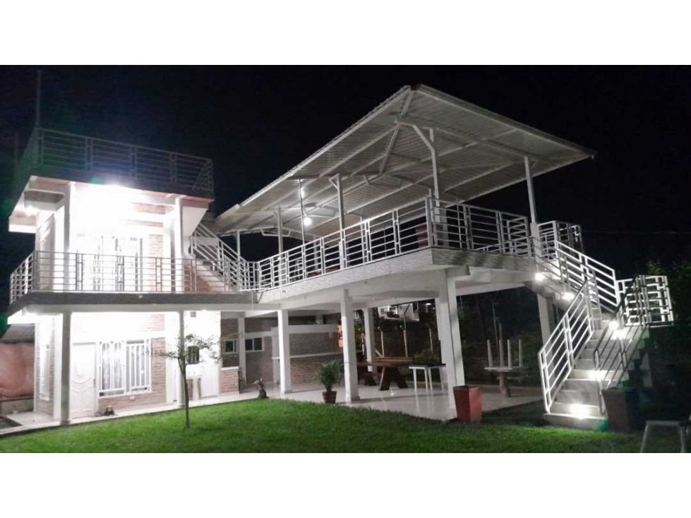 Finca en venta Valle Del Cauca El Cerrito El Cerrito 450 m2 Habitaciones 7 Baños 5 Garajes 7 Precio $1060000000