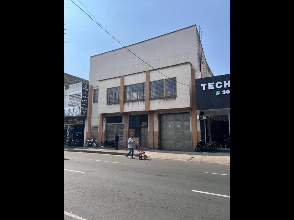 Bodega en venta Valle Del Cauca Cali San Nicolás 2312 m2 Habitaciones 0 Baños 4 Garajes 4 Precio $3040000000