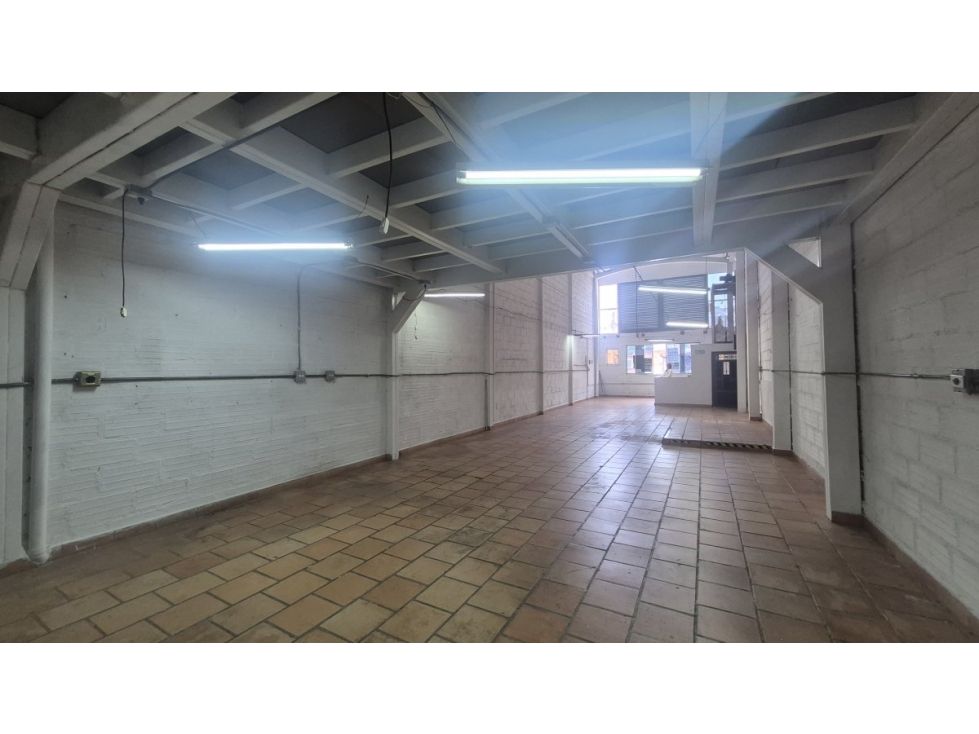 Bodega en arriendo Antioquia Medellín Medellín 140 m2 Habitaciones 0 Baños 1 Garajes 0 Precio $4500000