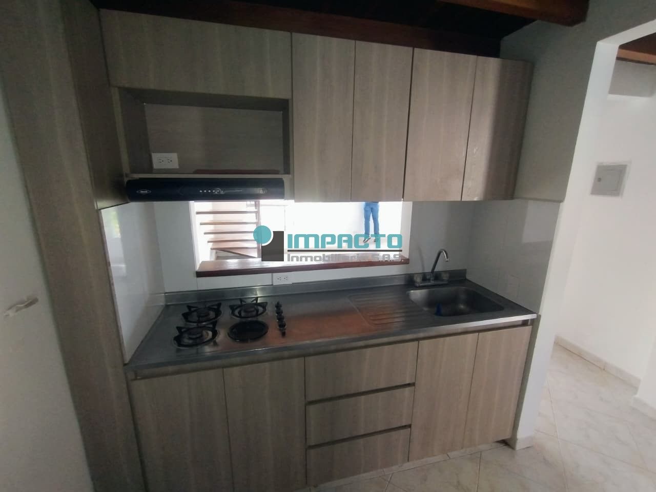 Apartamento en arriendo Antioquia Medellín Santa Lucia 80 m2 Habitaciones 4 Baños 2 Garajes 0 Precio $2400000