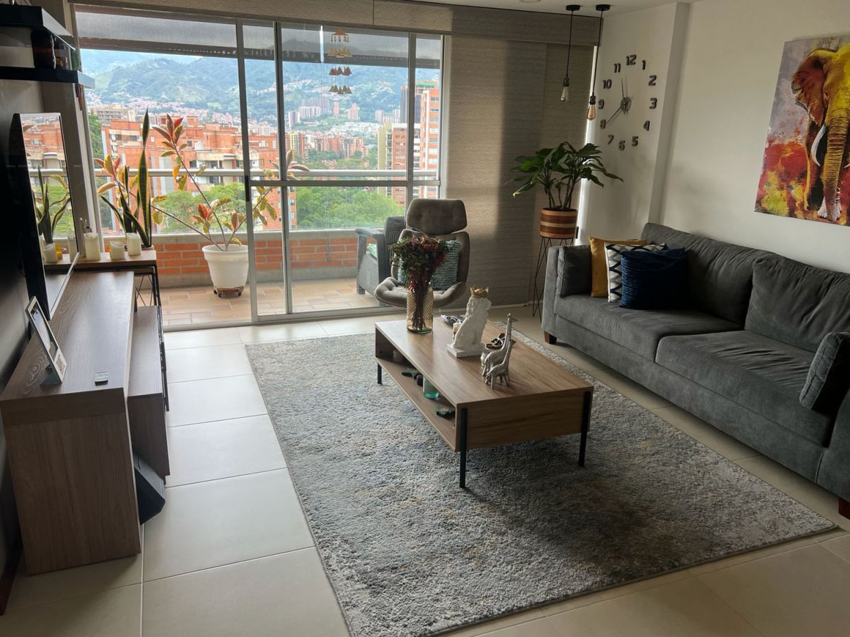 Apartamento en arriendo Antioquia Envigado Zúñiga 118 m2 Habitaciones 3 Baños 2 Garajes 2 Precio $6850000
