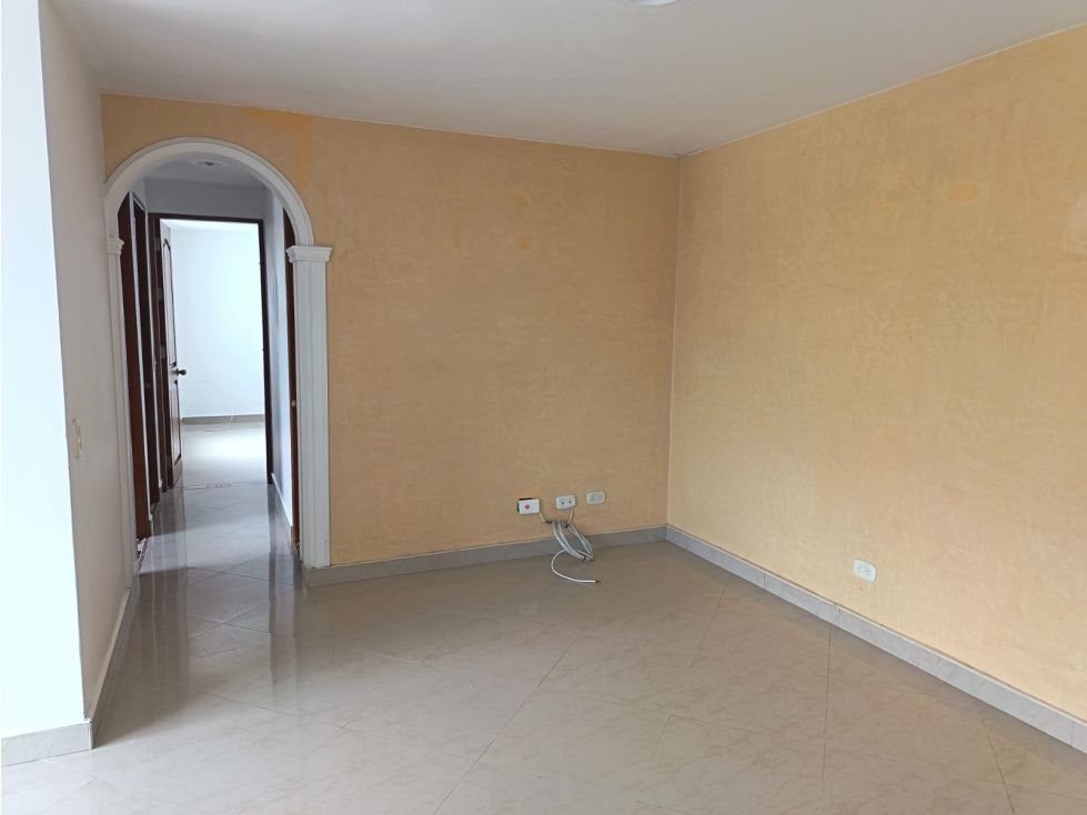 Apartamento en arriendo Antioquia Medellín Altamira 60 m2 Habitaciones 3 Baños 2 Garajes 1 Precio $2700000