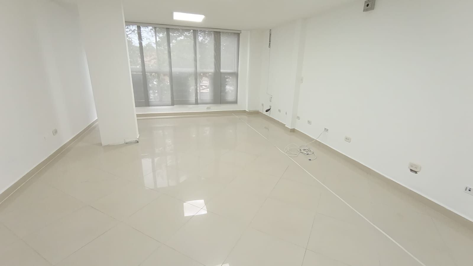 Oficina en arriendo Antioquia Medellín Suramericana 60 m2 Habitaciones 0 Baños 1 Garajes 0 Precio $5950000