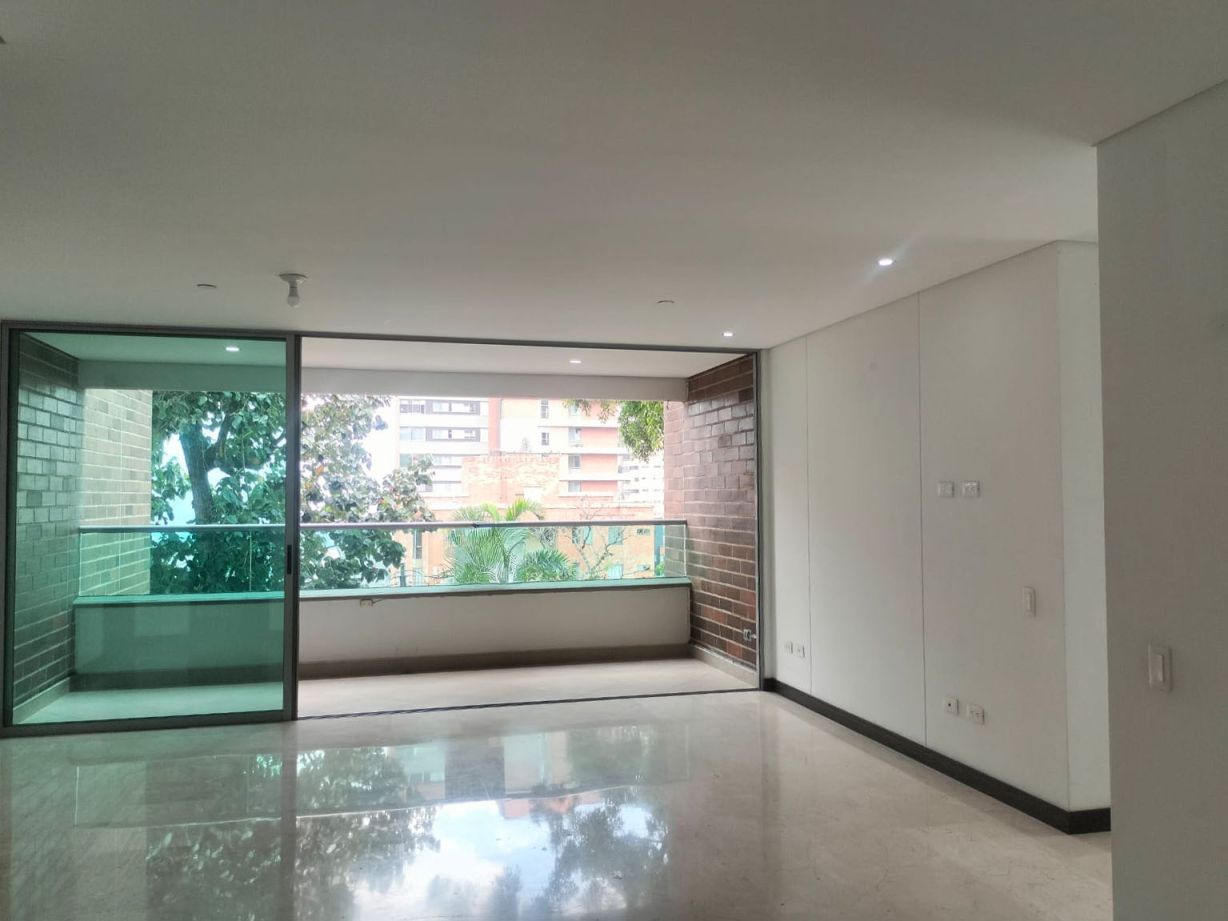 Apartamento en venta Antioquia Medellín Alejandria 128 m2 Habitaciones 3 Baños 4 Garajes 2 Precio $1160000000