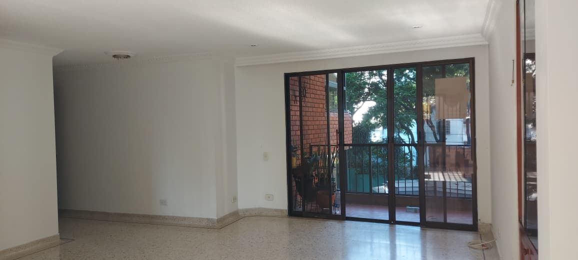 Apartamento en venta Valle Del Cauca Cali Conjunto Residencial Lomas De San Fernando 96 m2 Habitaciones 3 Baños 3 Garajes 2 Precio $520000000