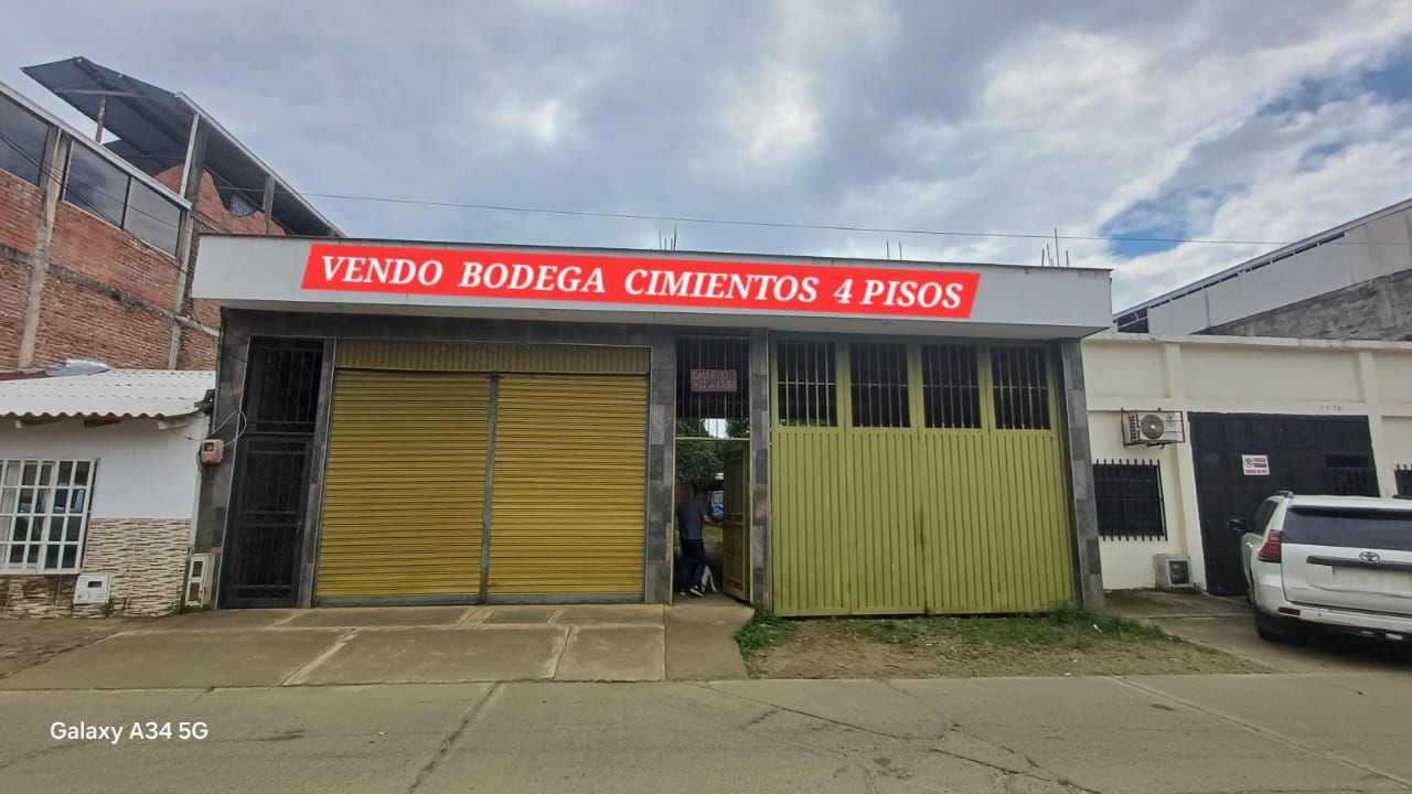 Bodega en venta Valle Del Cauca Jamundí Juan De Ampudia 300 m2 Habitaciones 0 Baños 1 Garajes 4 Precio $519000000
