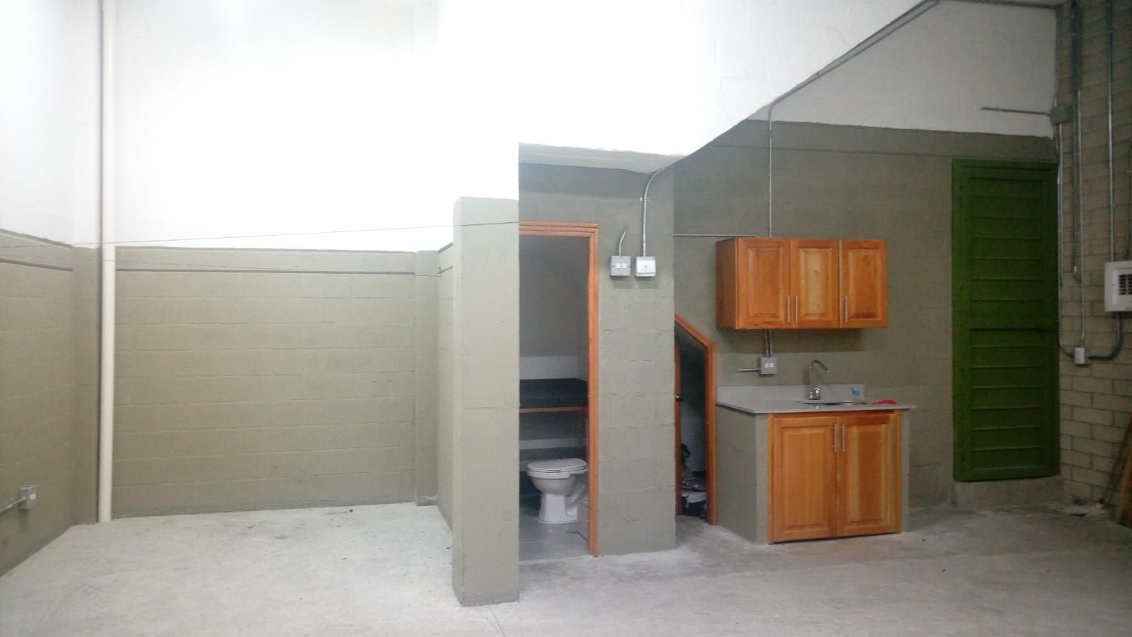 Bodega en arriendo Antioquia Medellín Trinidad 65 m2 Habitaciones 0 Baños 1 Garajes 0 Precio $4200000