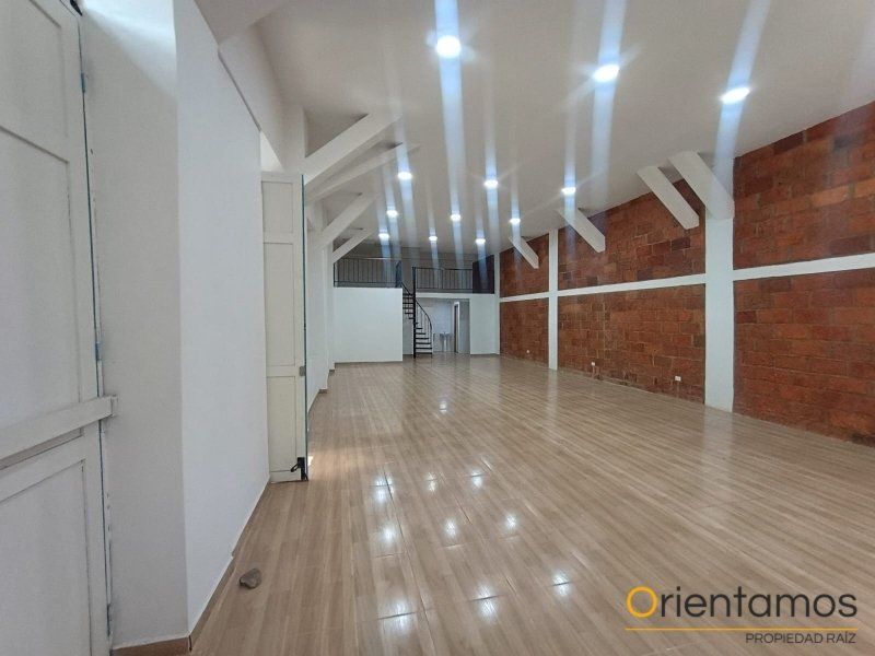 Local en arriendo Antioquia Medellín Prado 117 m2 Habitaciones 0 Baños 3 Garajes 0 Precio $8000000