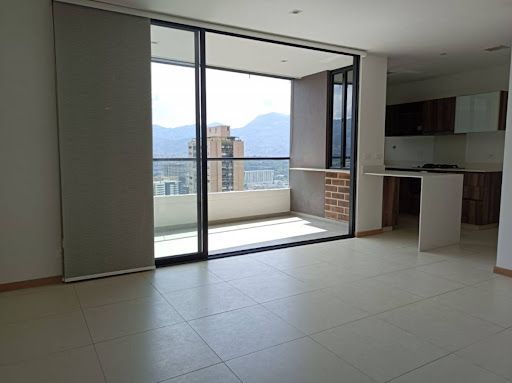Apartamento en arriendo Antioquia Medellín Castropol 94 m2 Habitaciones 2 Baños 3 Garajes 2 Precio $6000000