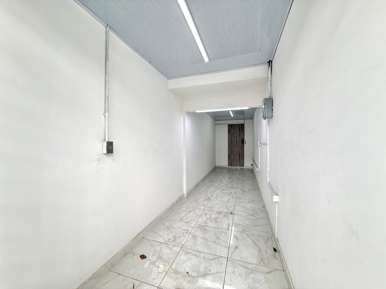 Local en arriendo Risaralda Pereira Pereira 16 m2 Habitaciones 0 Baños 1 Garajes 1 Precio $1100000