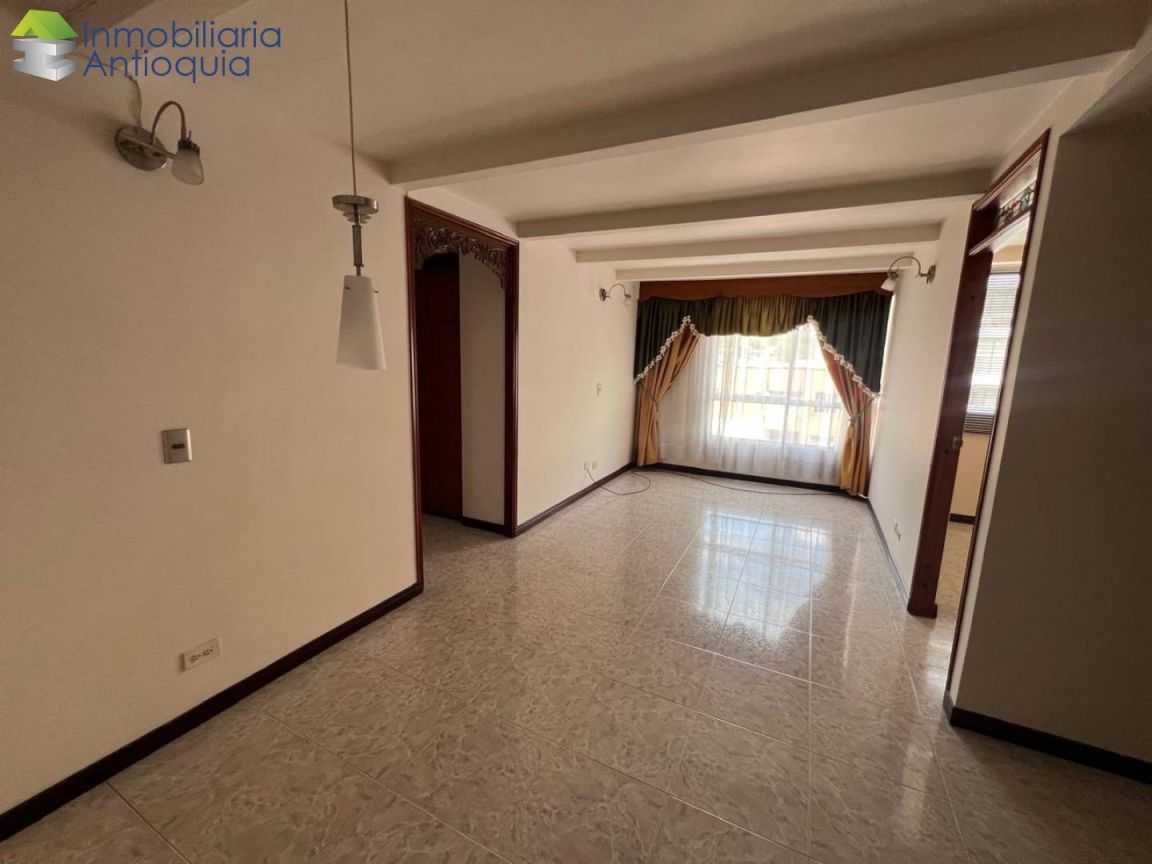 Apartamento en arriendo Antioquia Medellín Corazon De Jesus 71 m2 Habitaciones 3 Baños 2 Garajes 1 Precio $2350000