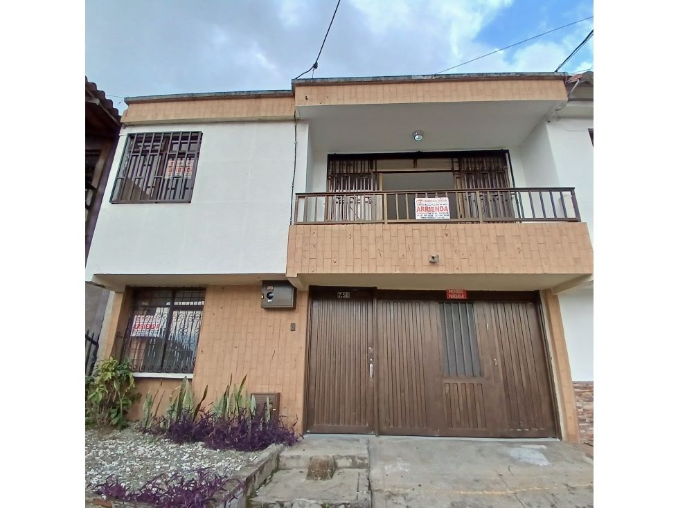 Casa en arriendo Quindío Armenia Florida Alto 173 m2 Habitaciones 5 Baños 3 Garajes 1 Precio $2300000