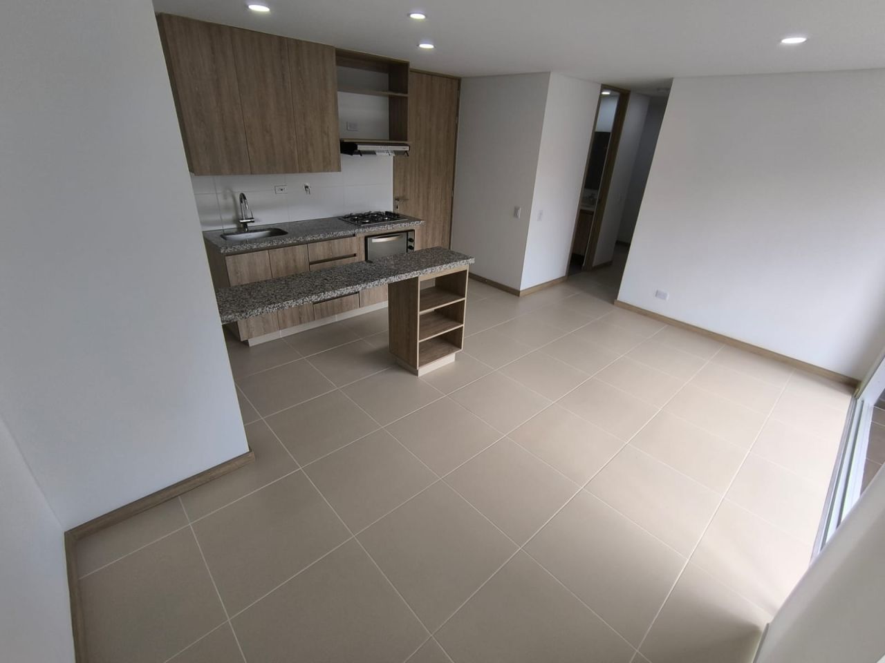 Apartamento en arriendo Antioquia Sabaneta Tres Esquinas 70 m2 Habitaciones 2 Baños 2 Garajes 1 Precio $2850000