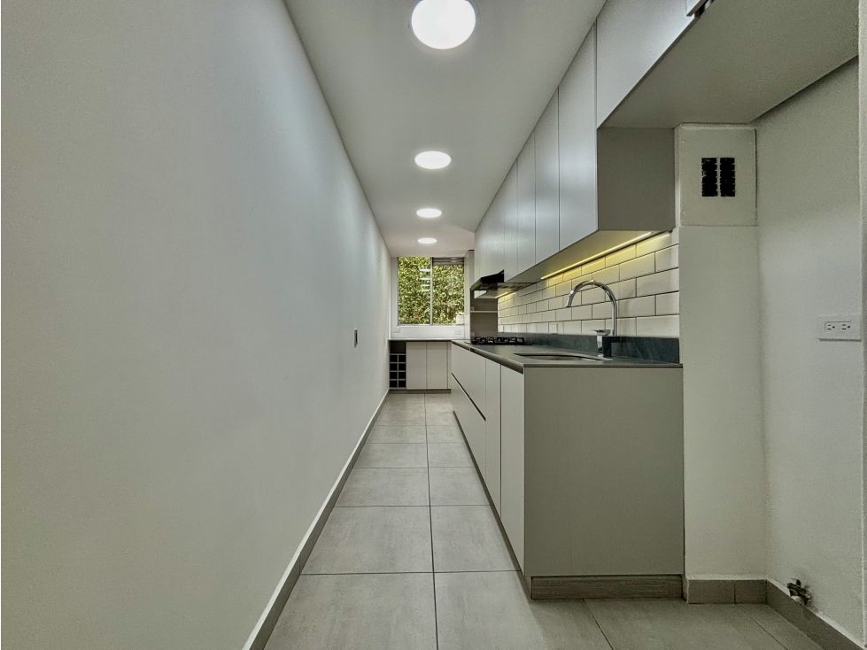 Apartamento en arriendo Antioquia Medellín Urbanizacion Villa Jardin I Etapa 86 m2 Habitaciones 3 Baños 2 Garajes 1 Precio $5500000